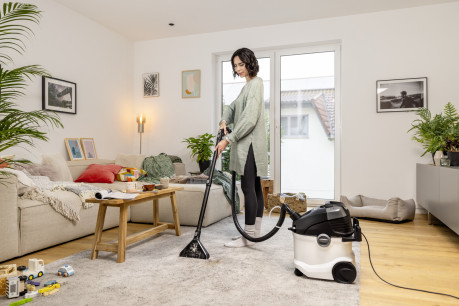 KARCHER SE 5 KOLTUK VE HALI YIKAMA MAKINESI