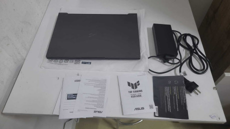 ASUS TUF F16 FX607VU-RL001 I5-210H 8GB 512(OUTLET)