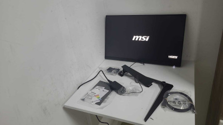 MSI 27